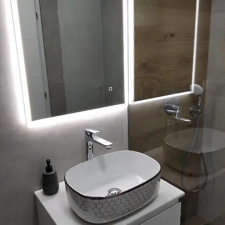 Alegria Apartment *