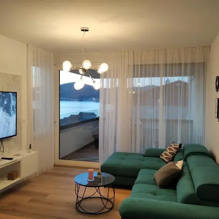 Alegria Apartment *